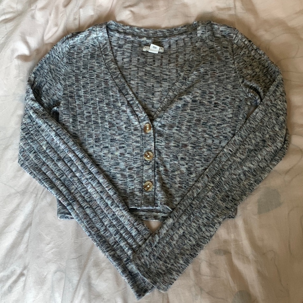 Billabong Med cropped knitted button up top